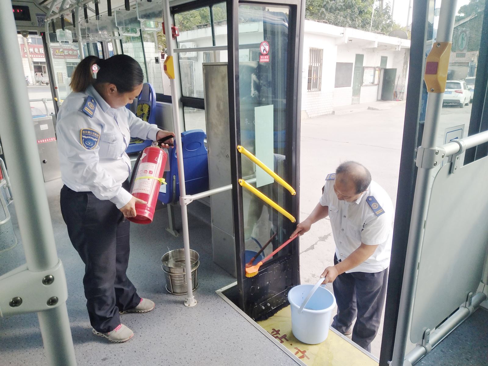 公交集團海通公交公司做好國慶節前安全生產(chǎn)工作